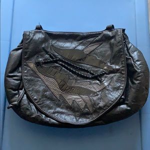 🦄 VINTAGE Black Faux Ostrich and leather Bag